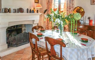 Amazing Home In Bassillac-Et-Auberoche - Le Change - 7