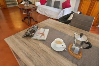 Spacious & Bright, next to the Duomo of Florence, Michelangelo, with Patio - Florencia - 2
