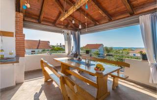 Pet Friendly Home In Tinj With Jacuzzi - Tinj - 7