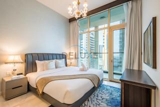 Weekly Deal 3BR with Overlooking Canal & City Views by Deluxe Holiday Homes - 6