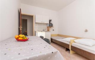 Cozy Apartment In Sveti Filip I Jakov - Sveti Filip i Jakov - 9