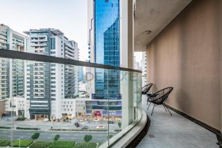 Stunning 3BR Apartment in Bayz Tower, Business Bay by Deluxe Holiday Homes - Dubai - 1