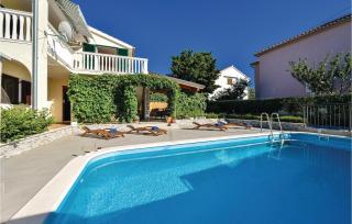 Holiday Home Murter 44 With Outdoor Swimmingpool - Murter - 4