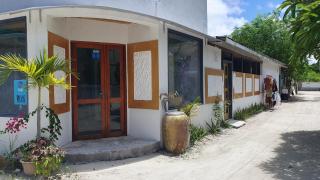 Beach Heaven Maldives - Golden Turtle Guest House - Huraa - 8