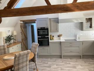 Luxury cottage with Hot Tub - Fenny Compton - 8