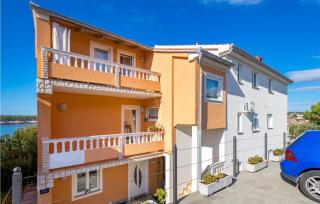 Stunning Apartment In Barbat Na Rabu - Barbat na Rabu - 3