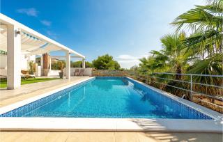 Stunning Apartment In Vir With Wifi - 1