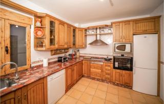 Stunning Home In Cehegín - 5