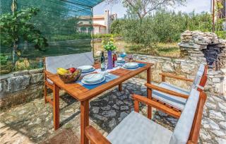 Awesome Apartment In Vinkuran With Wifi - 5