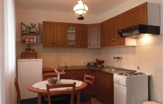 3 Bedroom Cozy Apartment In Stinjan - Štinjan - 3