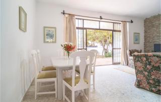 4 Bedroom Pet Friendly Home In Palmones - Palmones - 7