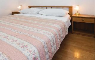 Two-Bedroom Apartment In Lokva Rogoznica - Lokva Rogoznica - 1