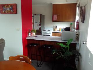 Waratah Waterfall Retreat Unit 1 Free Pay TV In Two Rooms Free WiFi - Waratah - 1
