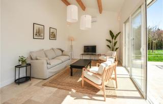 Awesome Home In Serignan - 7