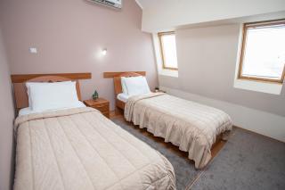 Sin-Kom Hotel Garni - 3