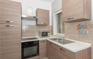 Beautiful Apartment In Sibenik - Šibenik - 6