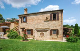 Amazing Apartment In Monte Rinaldo - Monte Rinaldo - 9