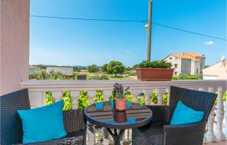 Amazing Apartment In Biograd Na Moru - Biograd na Moru - 9