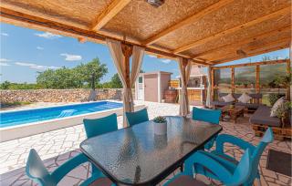 Nice Home In Kaocine - Miljevci - 3