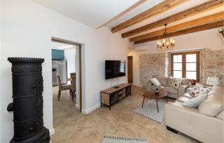 Gorgeous Home In Bribir With Wifi - Bribir - 4