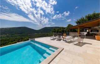 Gorgeous Home In Bribir With Wifi - Bribir - 1