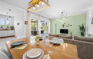 Beautiful Home In Jadrija With Jacuzzi - Jadrija - 8