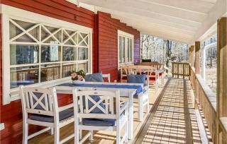 2 Bedroom Awesome Home In Torestorp - Torestorp - 5