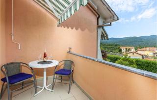 2 Bedroom Beautiful Apartment In Mucici - 1