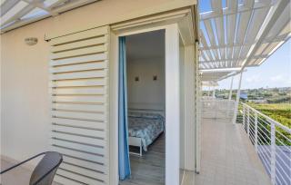 Cozy Home In Marina Di Ragusa With Wifi - Marina di Ragusa - 1