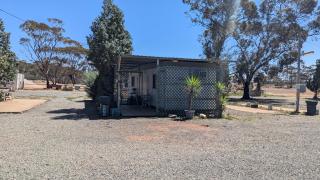 Widgiemooltha Caravan Park - - 2