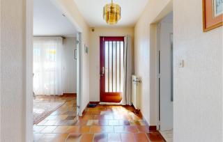 2 Bedroom Cozy Home In Royan - 5