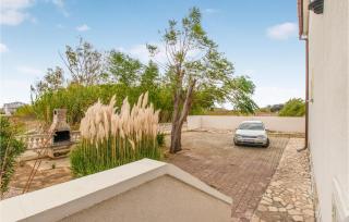 2 Bedroom Stunning Apartment In Nin - Nin - 5