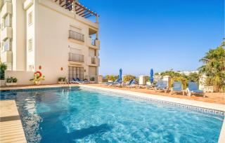 2 Bedroom Lovely Apartment In Marbella - Marbella - 9