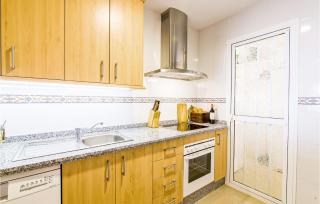 2 Bedroom Cozy Apartment In Sabinillas - San Luis de Sabinillas - 5