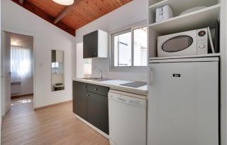 Lovely Home In La Faute-Sur-Mer - La Faute-sur-Mer - 6