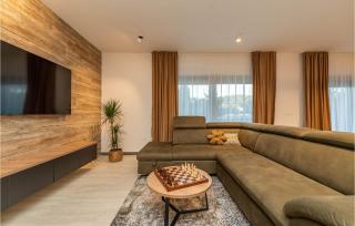 Beautiful Home In Zdrelac - 6