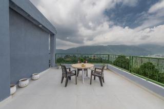Upscale 2 BHK Cozy Heaven I Getaway Kasauli I Microwave I Heating I 93o68I282o - Kasauli - 2