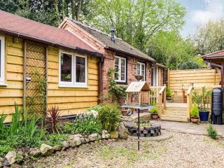 Woodcarvers Cottage - - 8