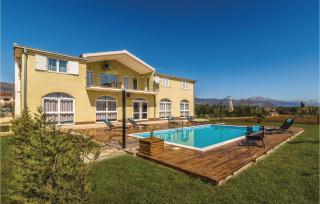 2 Bedroom Stunning Apartment In Divulje - Divulje - 0