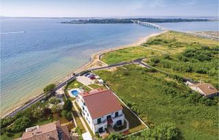 Three-Bedroom Apartment In Privlaka - Privlaka - 0