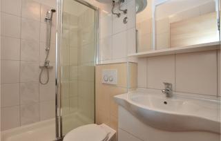One-Bedroom Apartment In Podstrana - Podstrana - 1