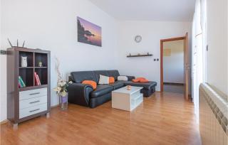Gorgeous Home In Vodnjan With Kitchen - Vodnjan (Dignano) - 1