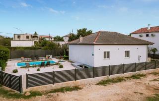 Stunning Home In Seline With Wifi - Seline - 2