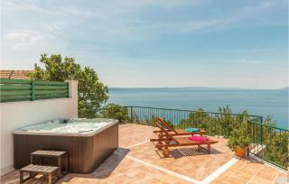 Two-Bedroom Holiday Home In Tucepi - Tučepi - 0