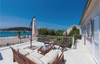 Three-Bedroom Apartment In Rogoznica - Rogoznica - 6