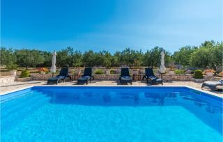 Four-Bedroom Holiday Home In Miranje - Miranje - 5