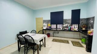 Bella Homestay - Kampong Bari Kechil - 4