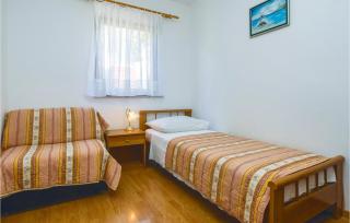 Two-Bedroom Apartment In Lokva Rogoznica - Lokva Rogoznica - 1