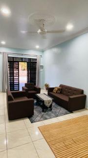 Bella Homestay - Kampong Bari Kechil - 5