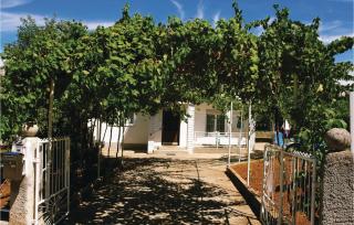 Nice Apartment In Pula With Wifi - Pula - 2
